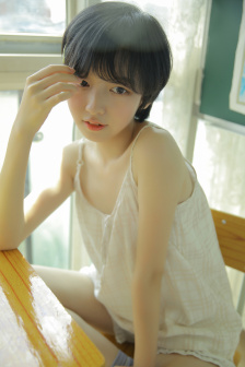 《交换:完美的邻居》2020在线观看