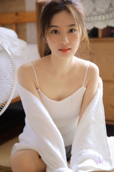 美女热舞超短裙直播