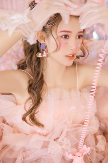 香蕉网伊